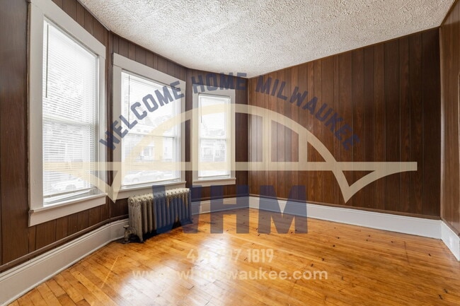 Photo - 2251 N 41st St