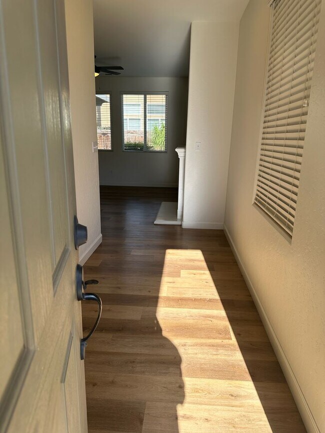 Photo - 1426 N Siena St