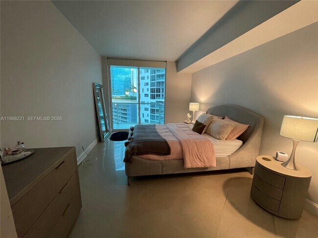 Photo - 218 SE 14th St Unit 1404