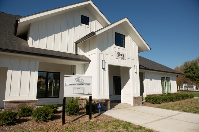 ARLO Apartments