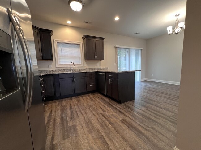 Photo - 104 Pasture Ln