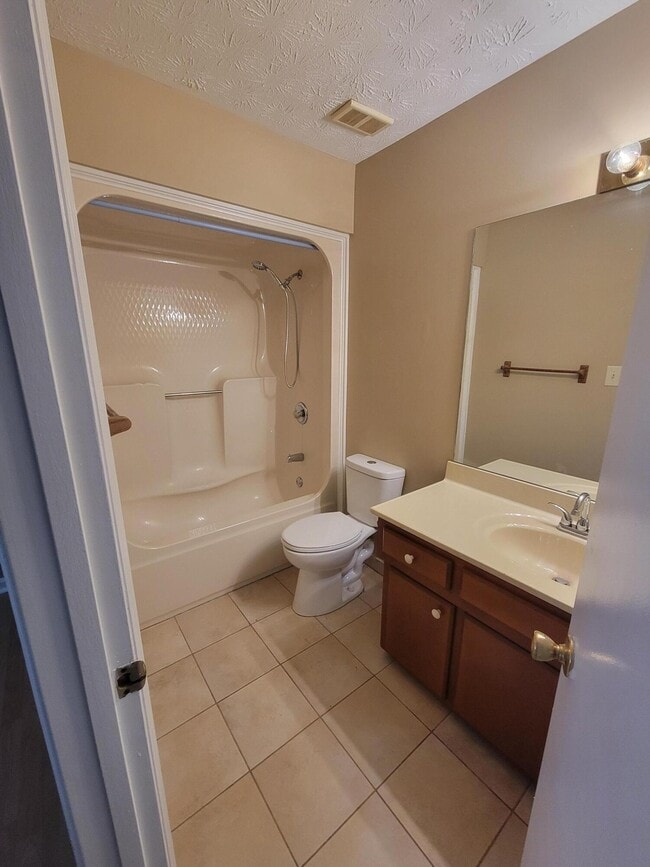 Photo - 500 Orchard Dr
