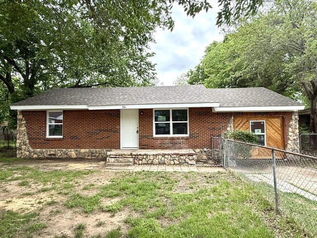 Building Photo - 24 Cason St