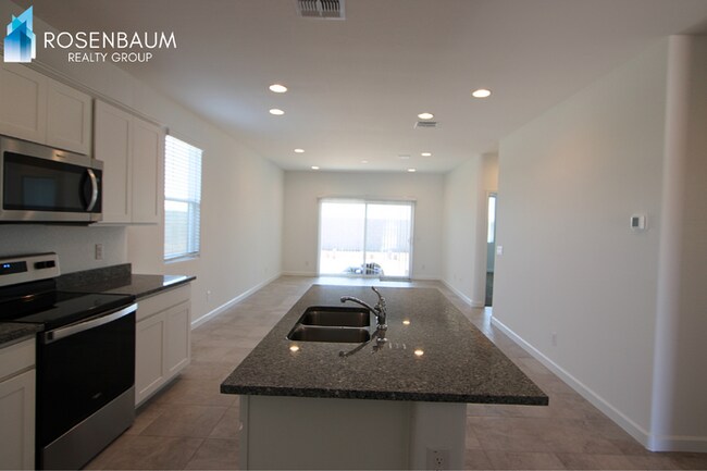 Photo - 38095 W Cannataro Ln