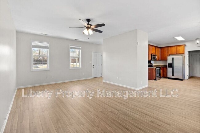 Photo - 47 Strike Eagle Dr