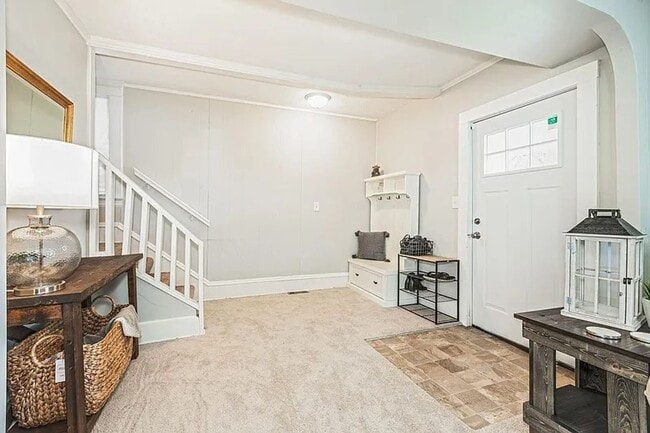 Photo - Stunning 5 Bedroom, 2 Bathroom Home in Minneapolis! Available 3/1/2026-Section 8 Accepted