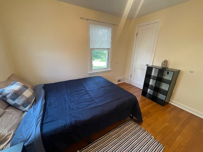 Photo - 449 Buckingham Ave