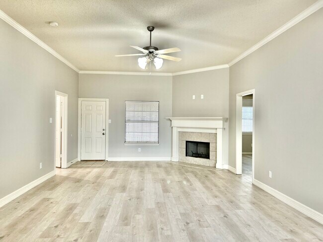Photo - 1003 Oshkosh Ave