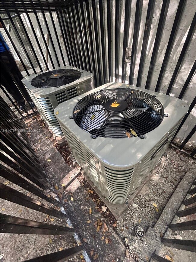 Photo - 181 NW 44th St Unit 181