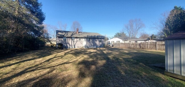 Photo - 2812 Hermitage Dr