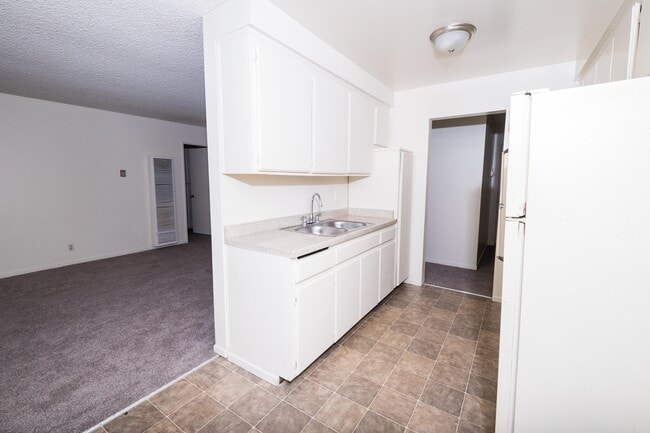 Photo - Marina Apartments