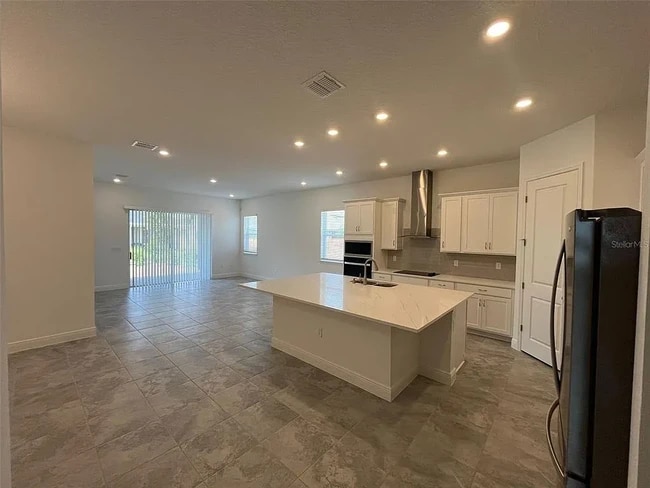 3118 FIshpond Ln