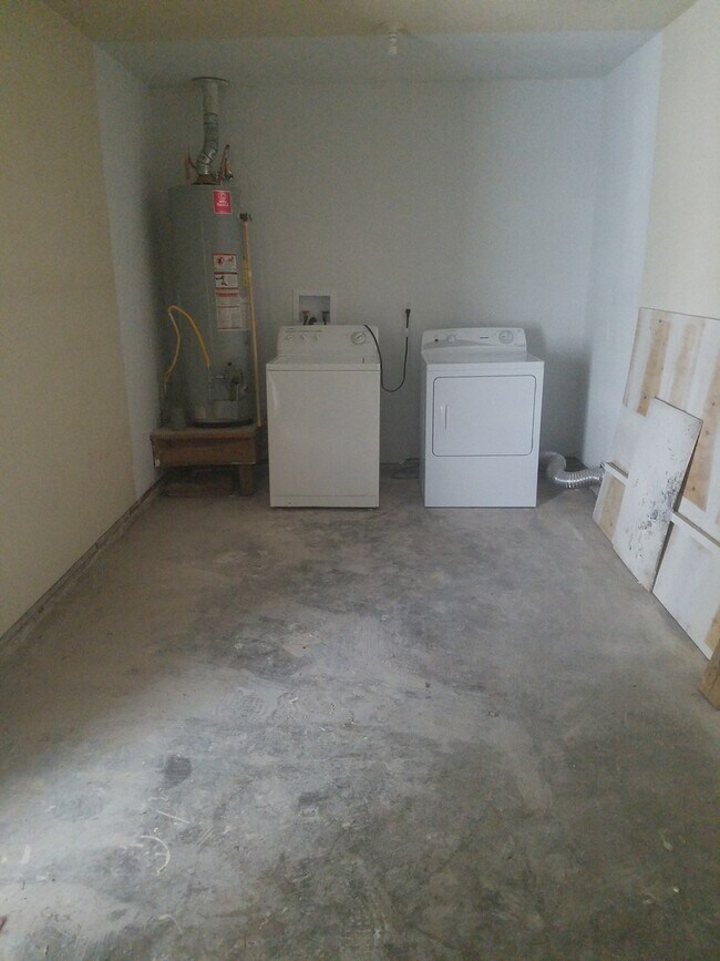 Photo - 2 bedroom 1 bath 43rd Ave. L - pet friendly