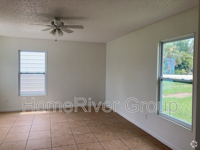 Building Photo - 908 69th Ave W Rental