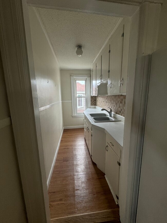 Building Photo - 238 Conant St Unit 3