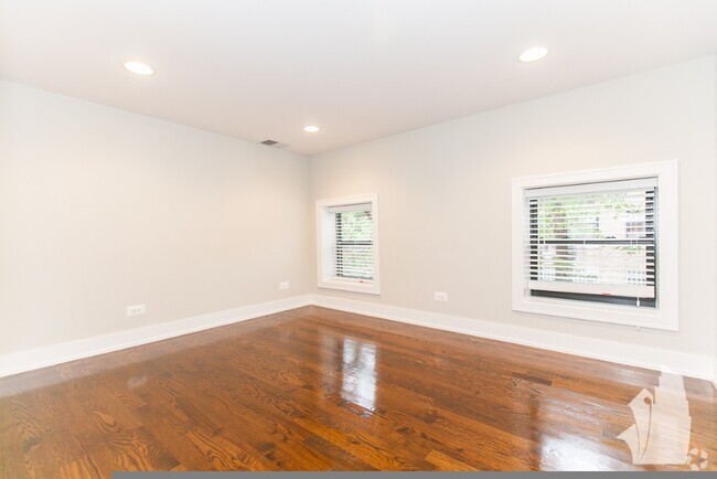 Building Photo - 1208 W Wrightwood Ave Unit 2604-1 Rental