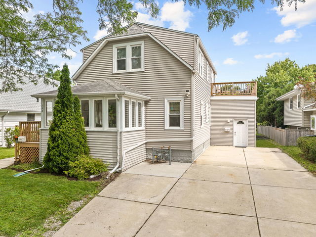 Building Photo - 548 Prairie Ave