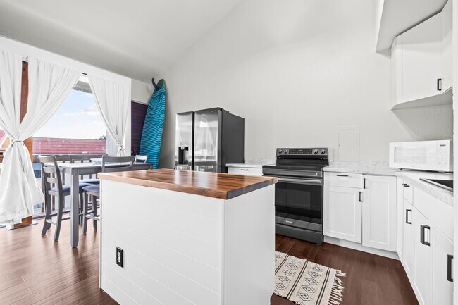 Photo - 84-621-755 Ala Mahiku St