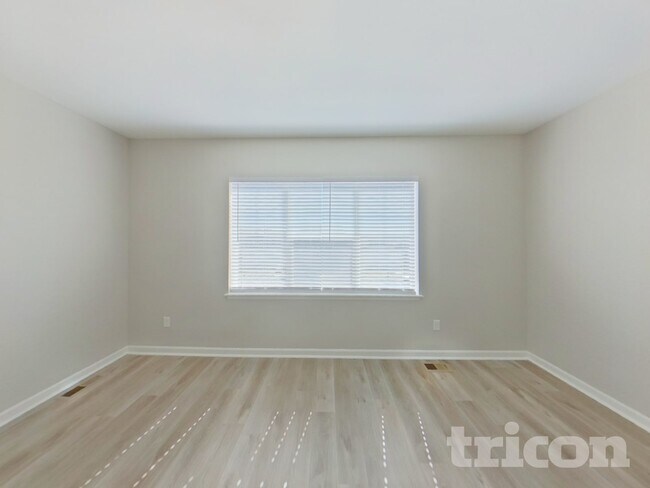 Photo - 1512 Chokeberry St