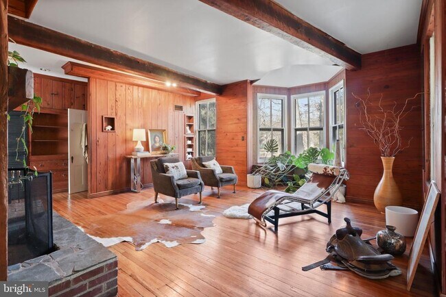 Photo - 206 Grove Ave