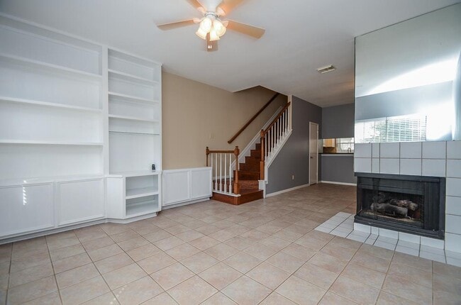 Photo - 2930 Grants Lake Blvd