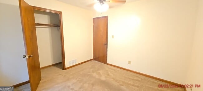 205 Winston Dr