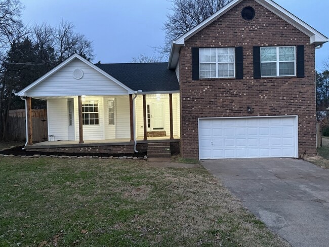 Building Photo - 533 Woodland Hills Dr