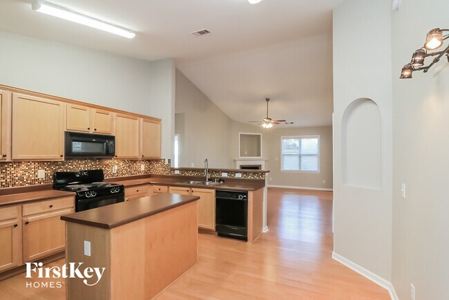 Photo - 140 Poplar Farms Dr