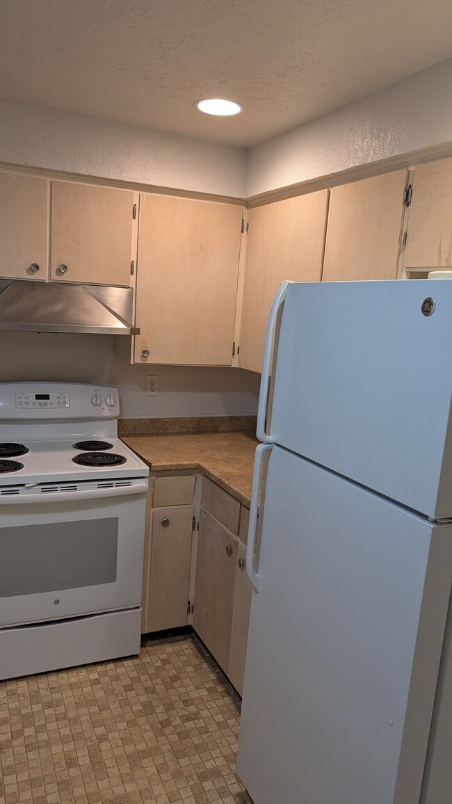 Photo - 1600 Traverse St Unit 1600