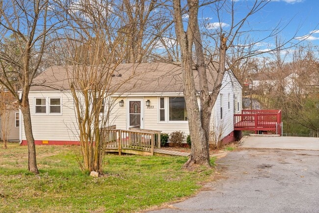 Photo - 3 Bedroom Pet Friendly Home For Rent!