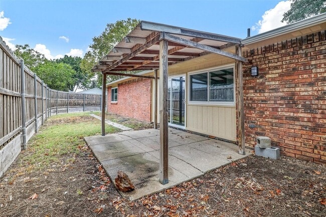 Photo - 4904 Watkins Dr