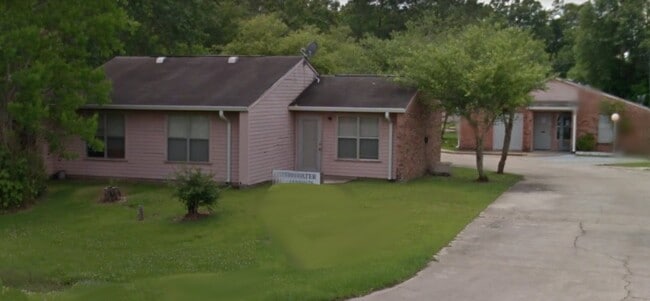 Building Photo - 908 5th St Unit 12