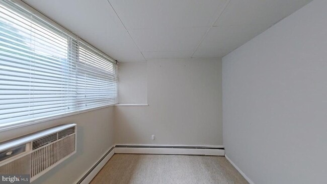 Photo - 1030 E Lancaster Ave