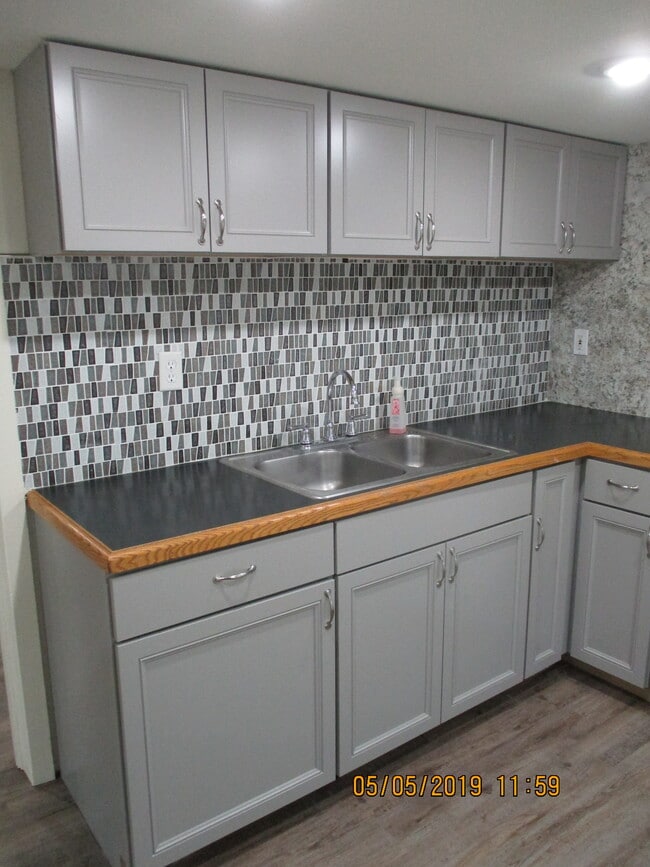 Photo - 47 S Sterley St Apartamentos Unidad #Rear