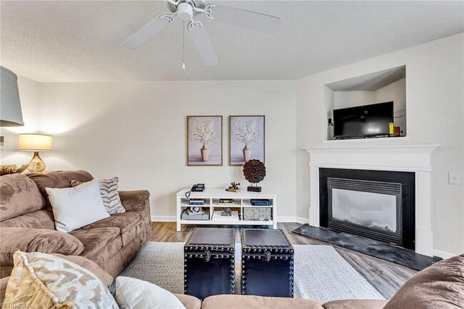 Photo - 4305 Timberbrooke Dr Unit 1