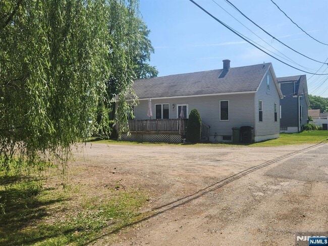 Photo - 1 Cedar Ln