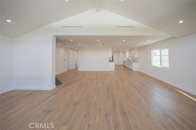 Photo - 14727 Leadwell St