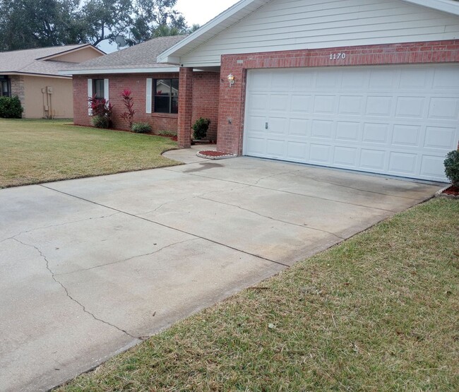 3 Bedroom 2 Bath Home with a 2 car garage ... - 3 Bedroom 2 Bath Home with a 2 car garage ...