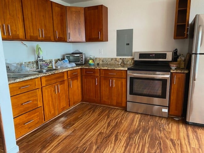 Photo - Breezy Fresh, Freshly Renovated 2/1 at Makaha Valley Plantation