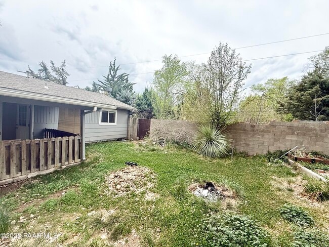 Photo - 314 Jovian Dr