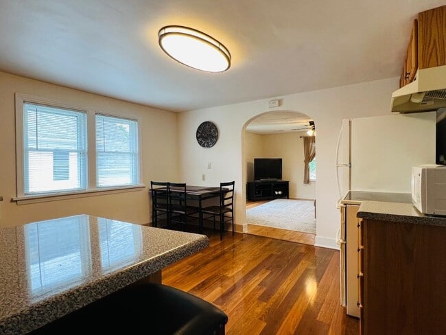 Photo - 66 Jackson St