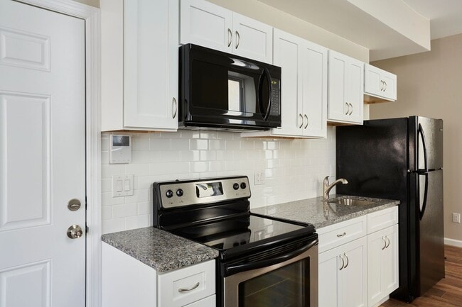 Photo - 5514 Woodland Ave Apartment Unit 1