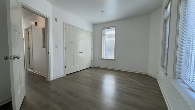 Photo - 4539 Mitchell Street