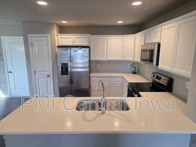 Photo - 2316 Hazeltine Pl