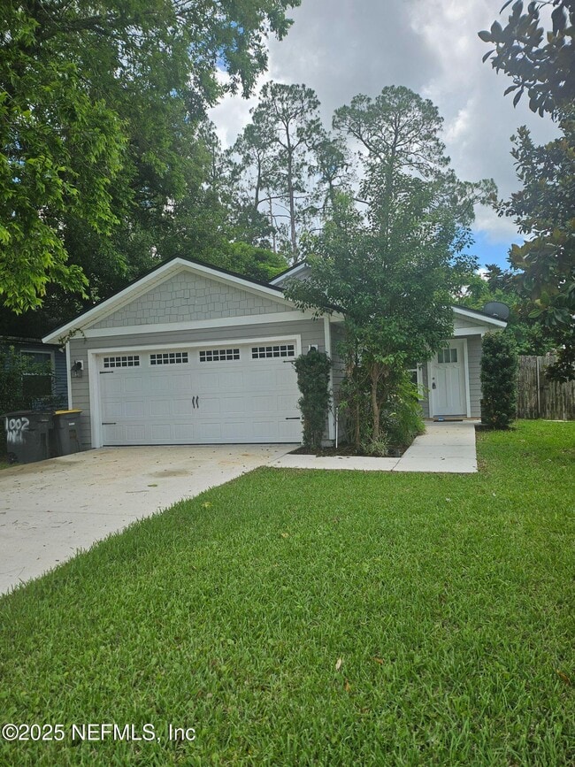 Photo - 1002 Ingleside Ave House