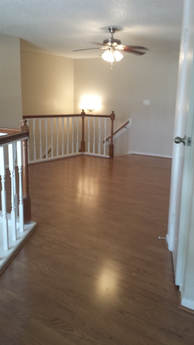 Loft Bedroom Upstairs - 7575 Cambridge St Unidad 3307 Rental