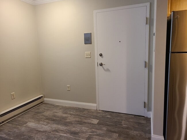 576 Washington St Unit 111