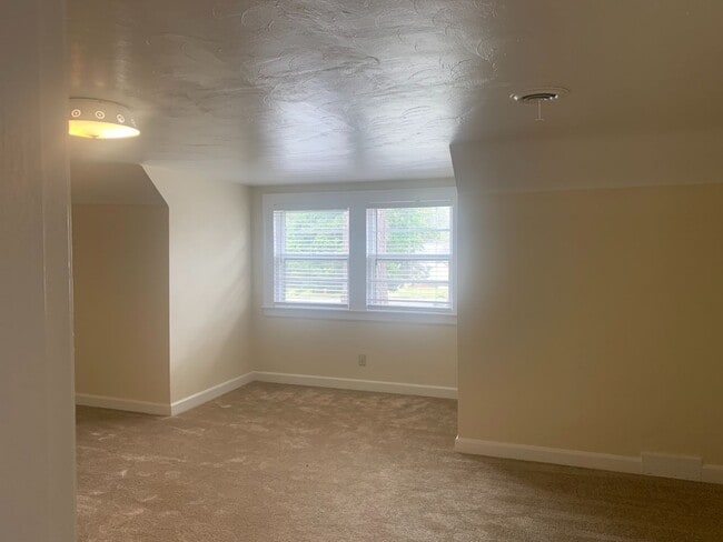 Photo - Tyler,W.132 Unidad B