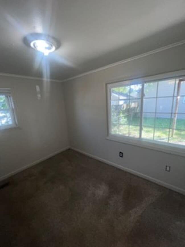 Photo - 1401 E Missouri St