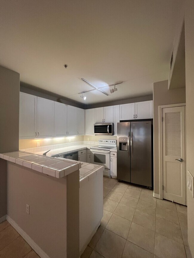 Photo - 1601 India St Unit 312